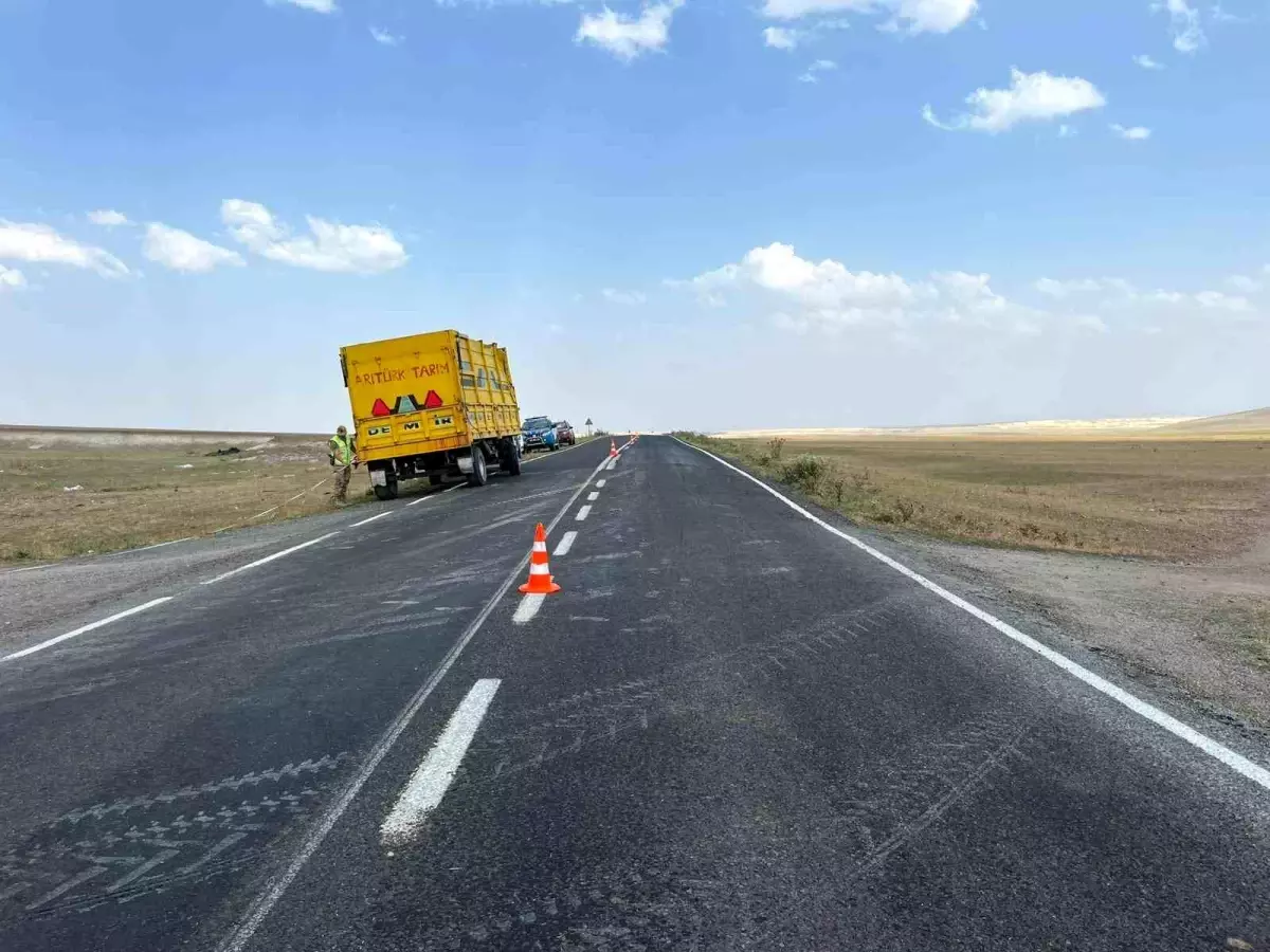 akyakada traktor otomobil carpismasi BhBCjp2m