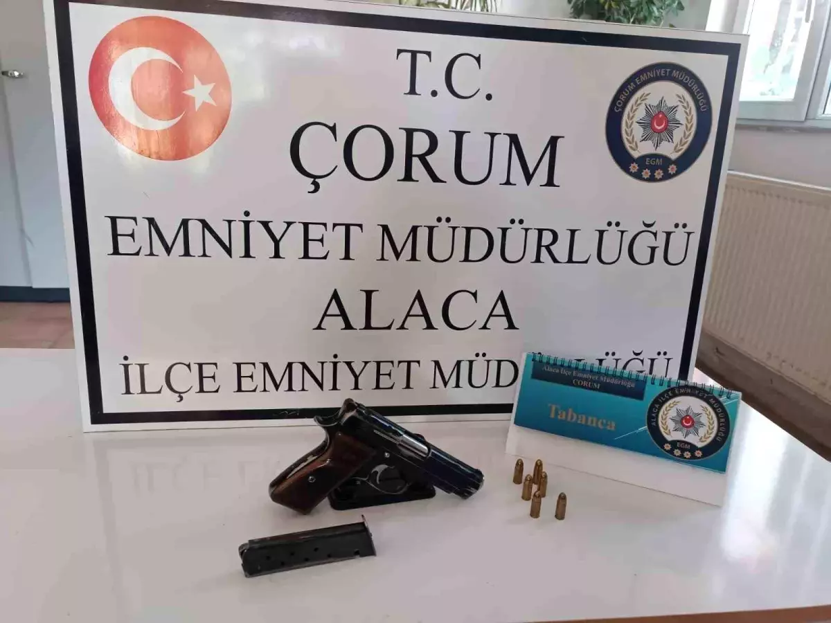 alacada trafik denetiminde ruhsatsiz silah ele gecirildi VBLPCkXV