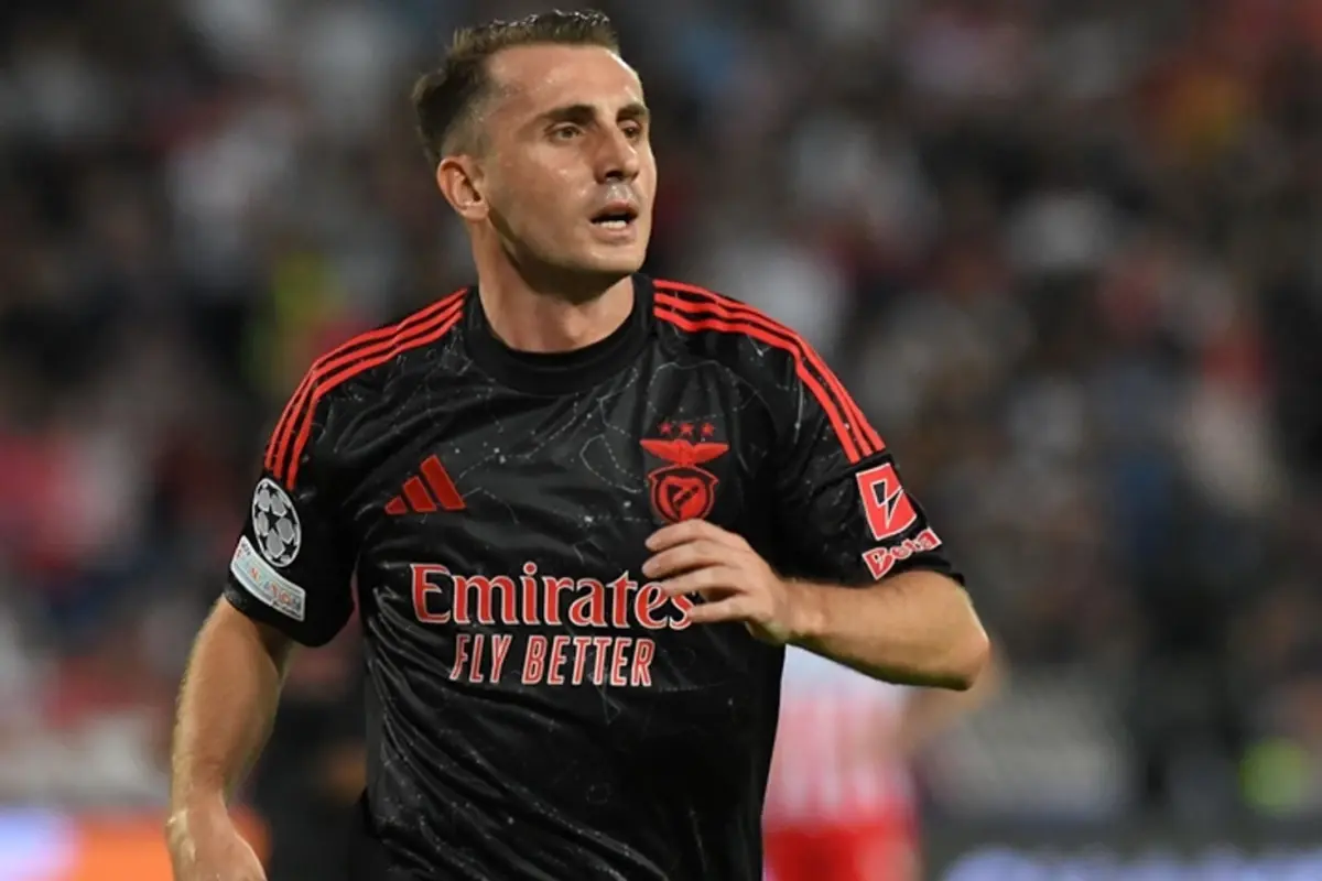 kerem akturkoglunun sosyal medyaya dusen fotografi olay oldu pdk54svV