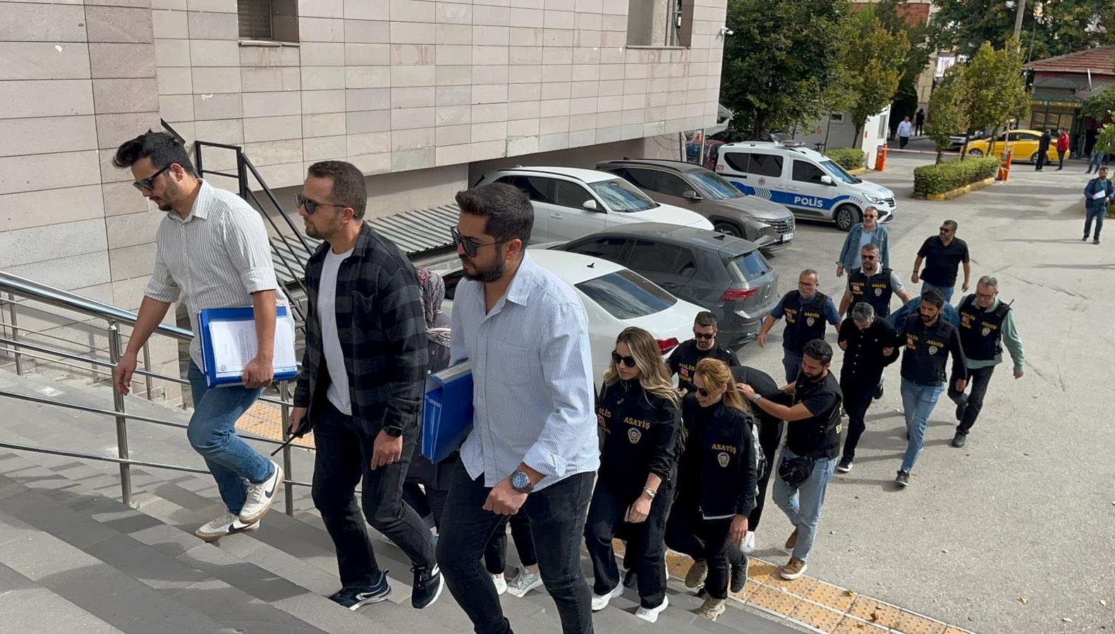 18 milyon dolarlik devre mulk dolandiriciligi 7 gozalti qQWTKFbN