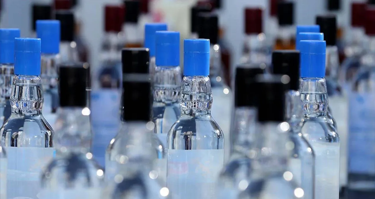 adanada yuzlerce litre sahte alkole el konuldu vQYij3LS