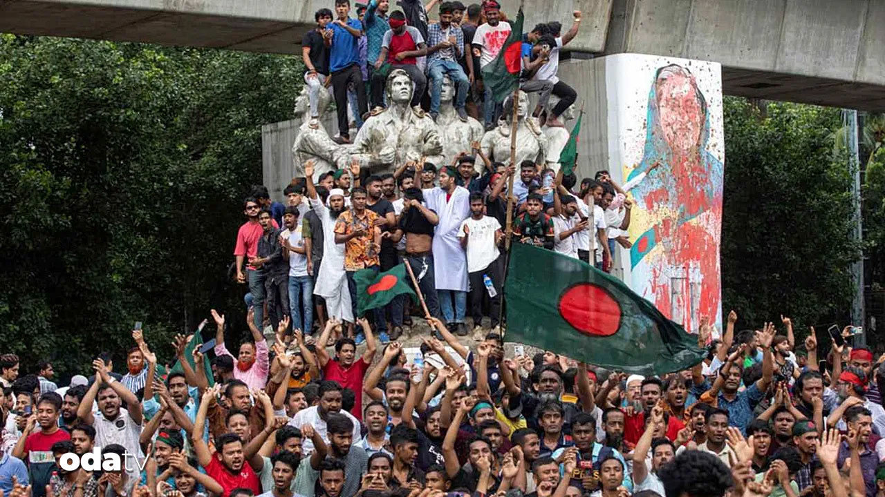 asya bahari dalga dalga yayiliyor halk sokaga dokuldu sDuEJSiT