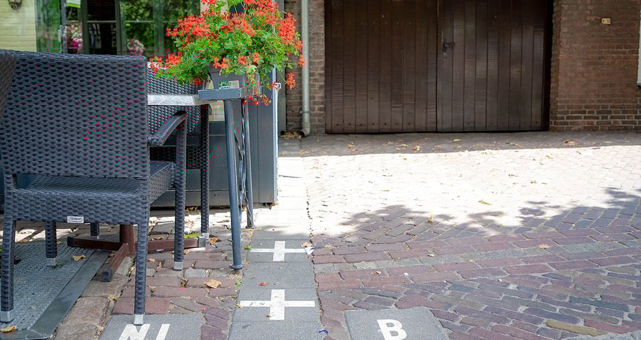 bu evin mutfagi bir ulkede salonu baska ulkede 5Qz5dlRy