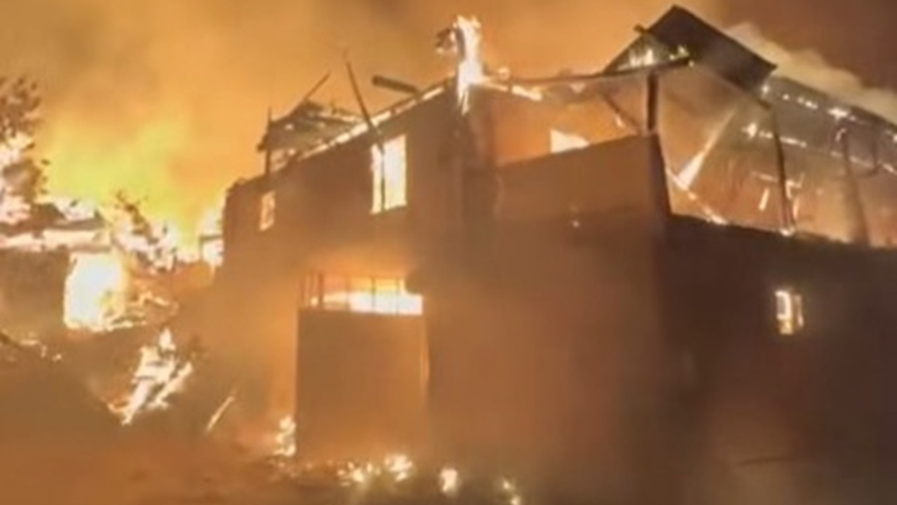 cankirida korkutan yangin 6 ev ve bir ahir kul oldu eT3dQwmB.jpg