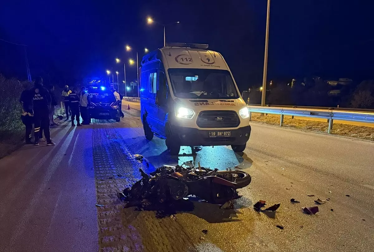 motosiklet tirla carpisti surucu hayatini kaybetti vYTIl8XO