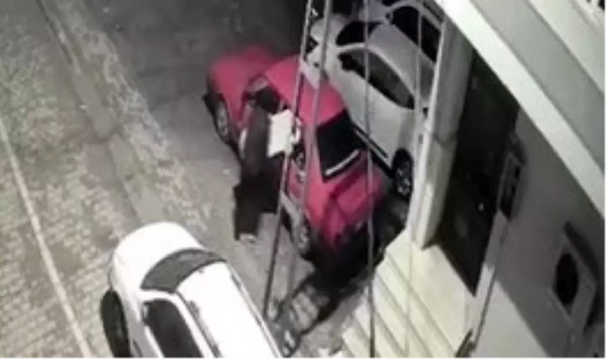 otomobilden 20 bin liralik ses sistemi calindi u6BxCG9S