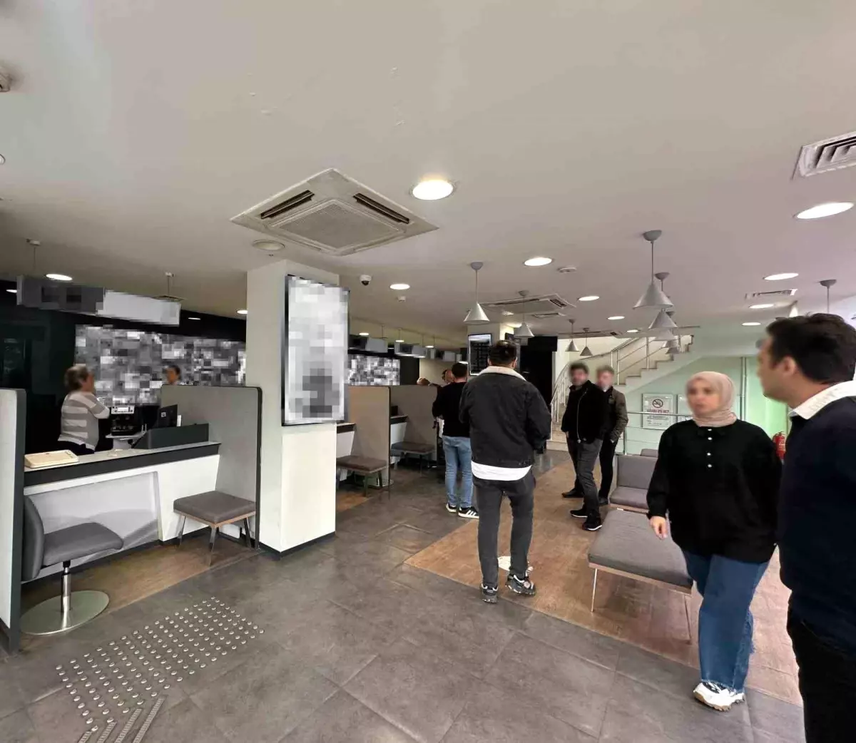 samsunda borclu esnaf bankayi soydu zwM9TsW5.jpg