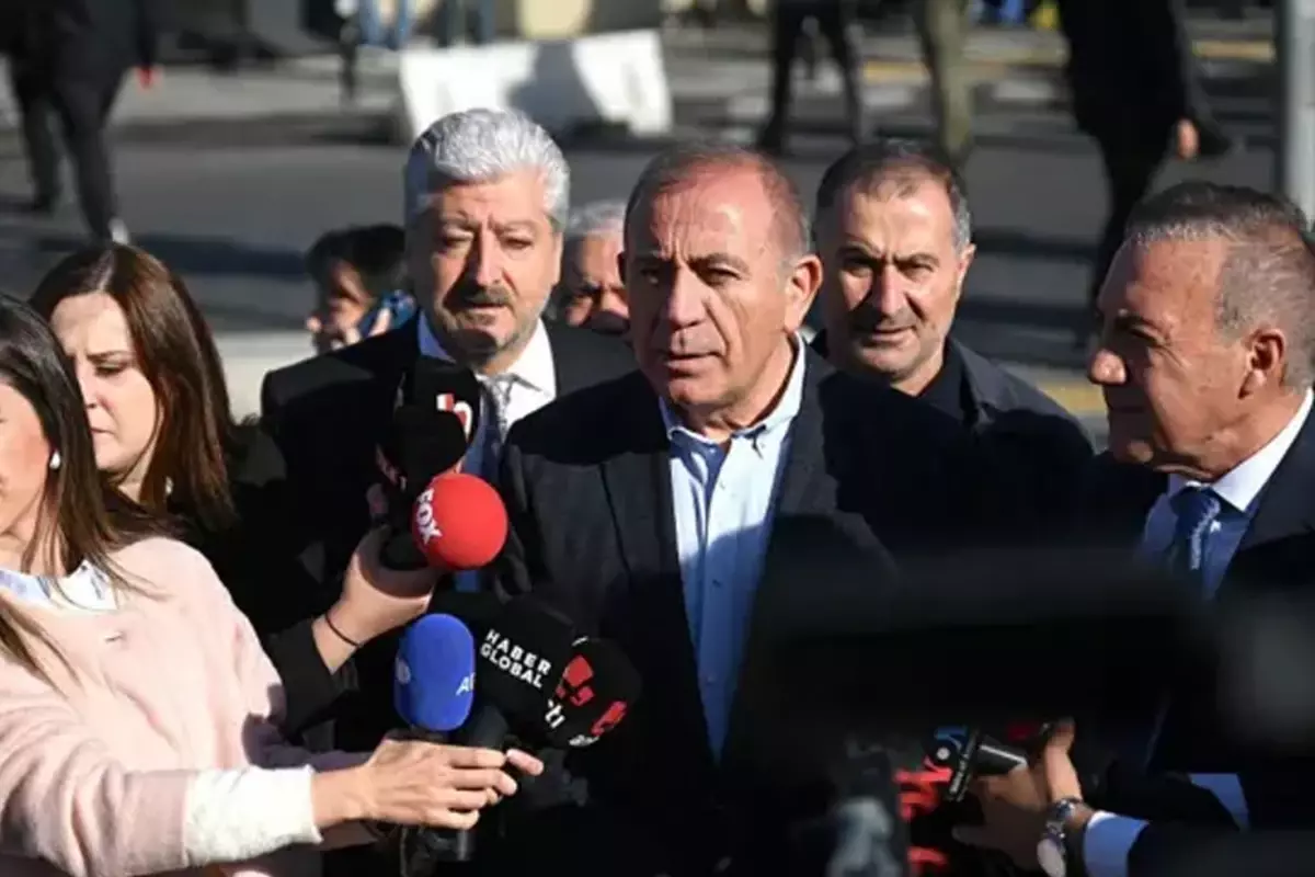 chpnin itirazi reddedildi istanbulda kayyum devam edecek 48AL86j3.jpg