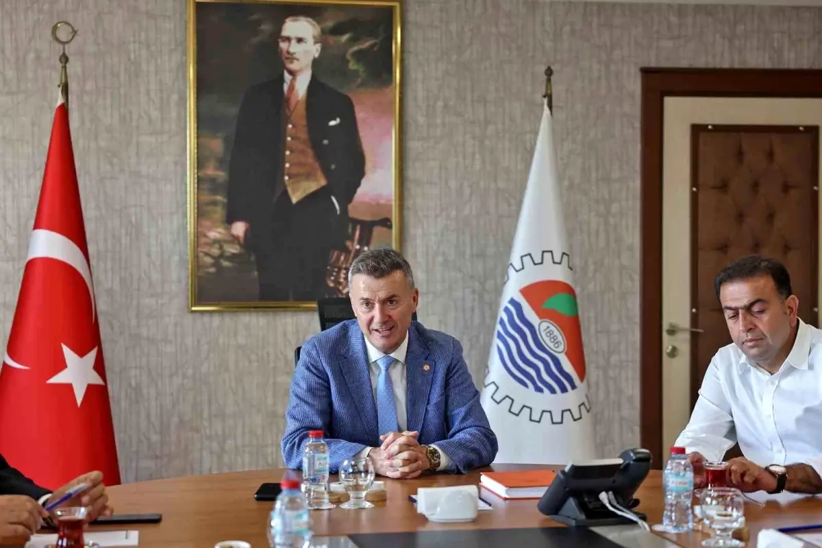 mersinde yeni hal yasasi toplantisi lmIJ2DHB.jpg