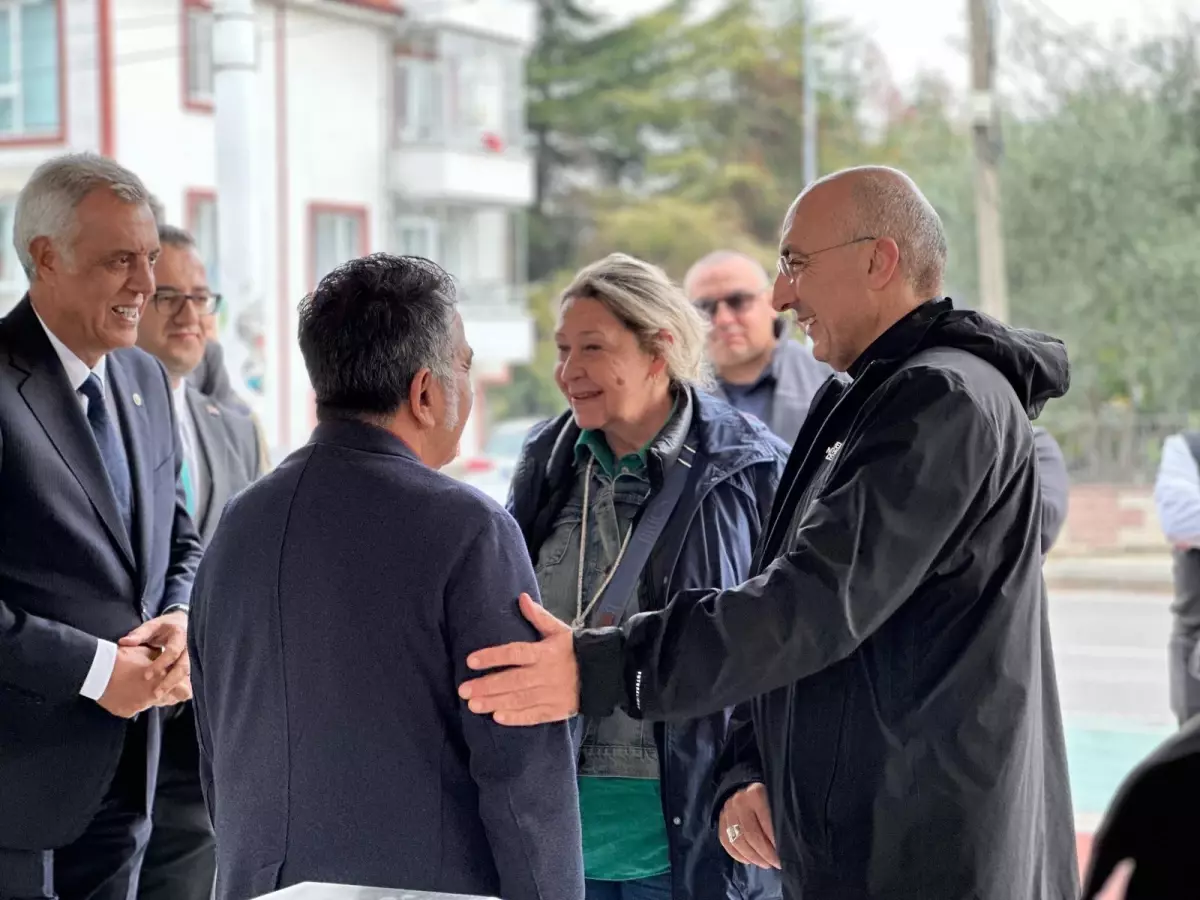 papa 14uncu leo turkiyeye geliyor q5OyneP3.jpg