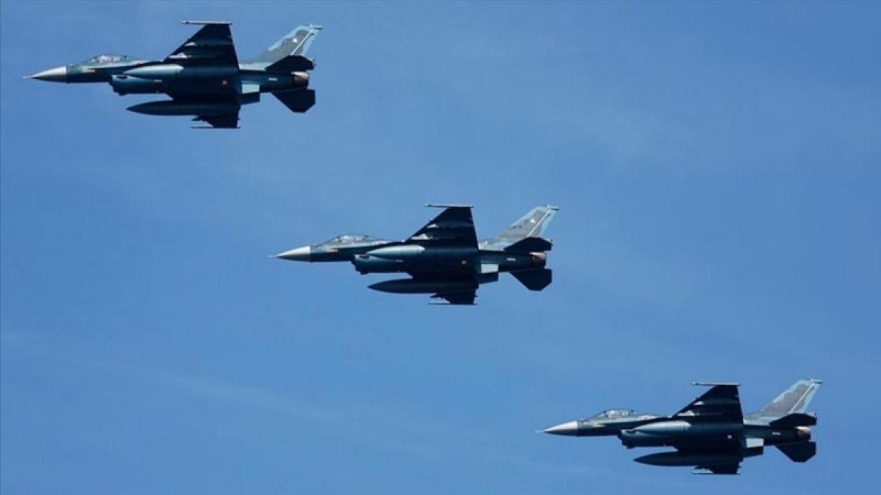 Gerilim had safhada: Rusya ve Çin’den gövde gösterisi… Japon jetleri anında havalandı